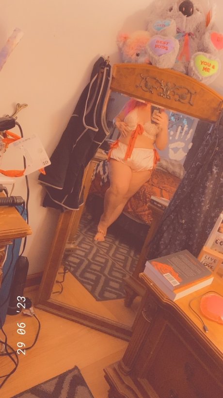 Naakte gelekte OnlyFans-foto van Marie1985