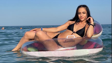 Naakte gelekte OnlyFans-foto van 