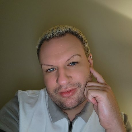 Naakte gelekte OnlyFans-foto van Ashton Keily