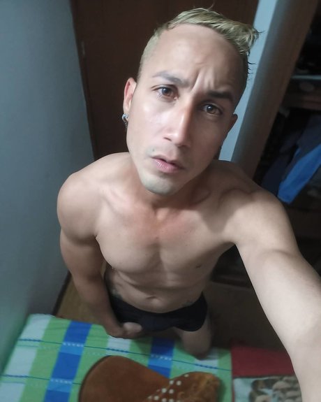 Naakte gelekte OnlyFans-foto van Diego Barcelo