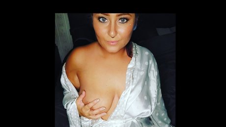 Naakte gelekte OnlyFans-foto van Maria Tequila