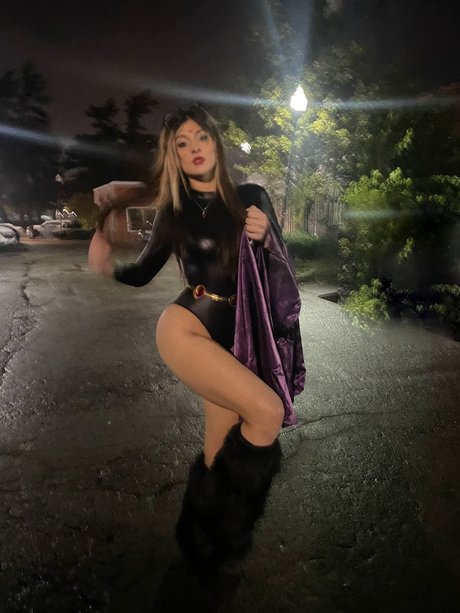 Naakte gelekte OnlyFans-foto van Marina
