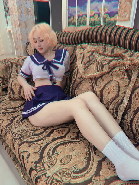 Naakte gelekte OnlyFans-foto van Baiwai