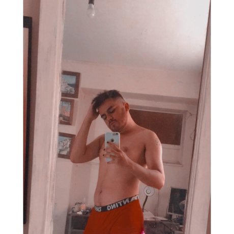 Naakte gelekte OnlyFans-foto van Matias Alcaraz
