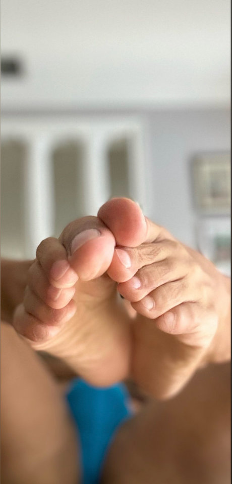 Naakte gelekte OnlyFans-foto van Mario