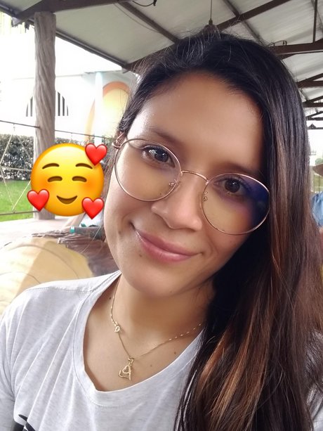 Naakte gelekte OnlyFans-foto van Yukitomavarico