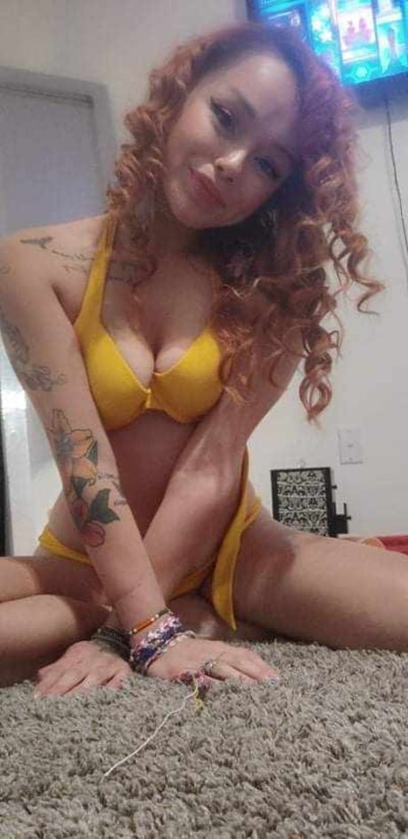 Naakte gelekte OnlyFans-foto van Tigerthetxpeach