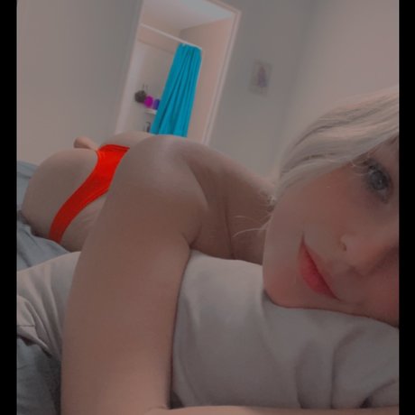 Naakte gelekte OnlyFans-foto van Lexi