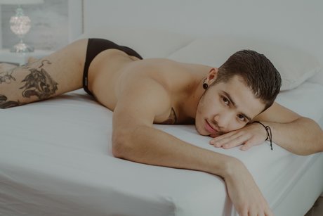 Naakte gelekte OnlyFans-foto van Maycoll