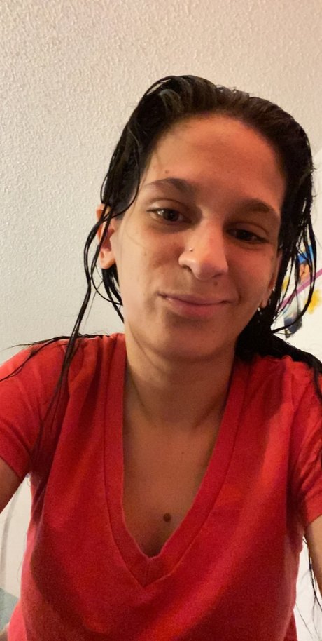 Naakte gelekte OnlyFans-foto van Merisley Lopez