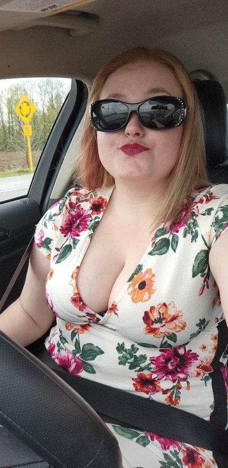 Naakte gelekte OnlyFans-foto van Bella Marie 