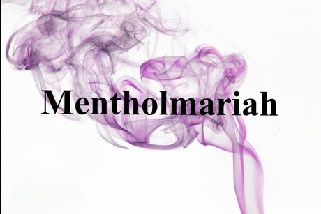 Naakte gelekte OnlyFans-foto van  Menthol Mariah 