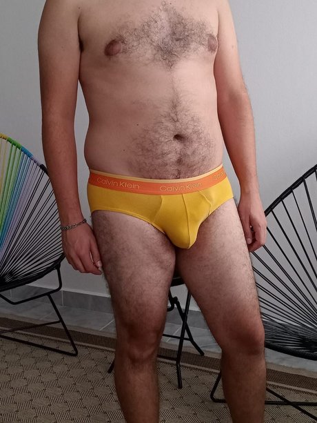 Naakte gelekte OnlyFans-foto van Kiddo