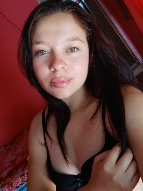 Naakte gelekte OnlyFans-foto van Dulce Meli 