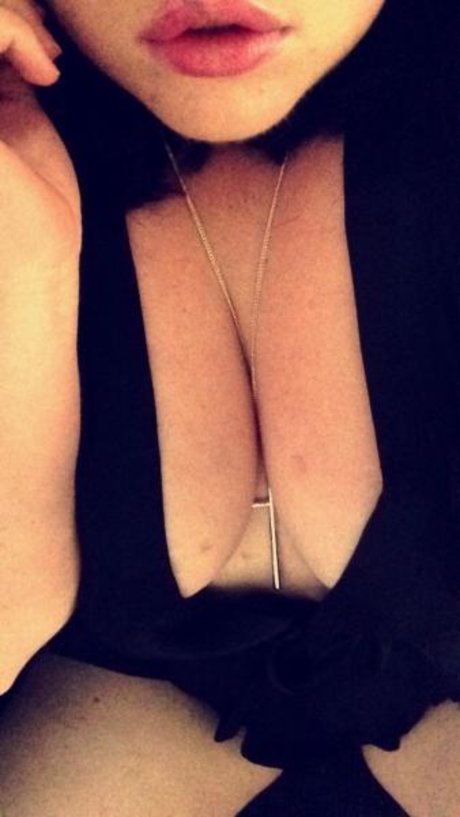 Naakte gelekte OnlyFans-foto van Anette Moan