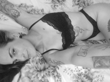 Naakte gelekte OnlyFans-foto van Belaart