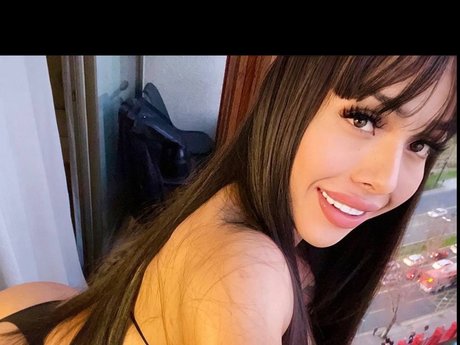 Naakte gelekte OnlyFans-foto van Melanie Scarleth