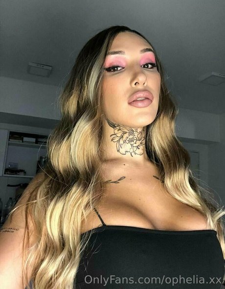 Ophelia.xx