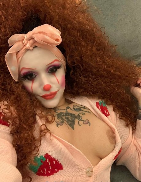 Naakte gelekte OnlyFans-foto van Rainbowblows