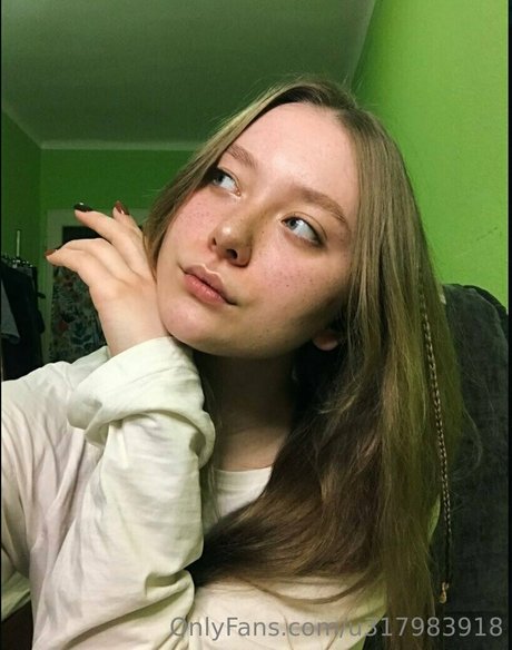 Naakte gelekte OnlyFans-foto van Celebrityhannahmontana