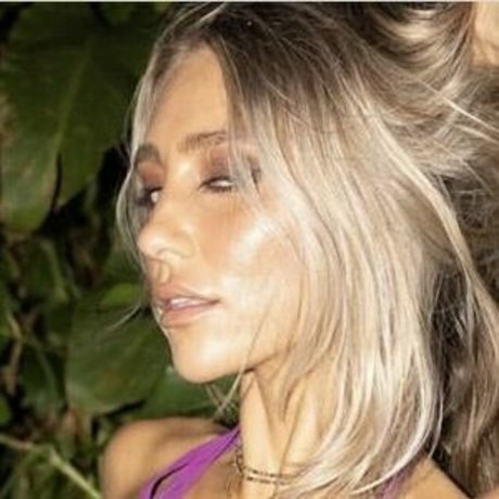 Naakte gelekte OnlyFans-foto van Madison Gillard