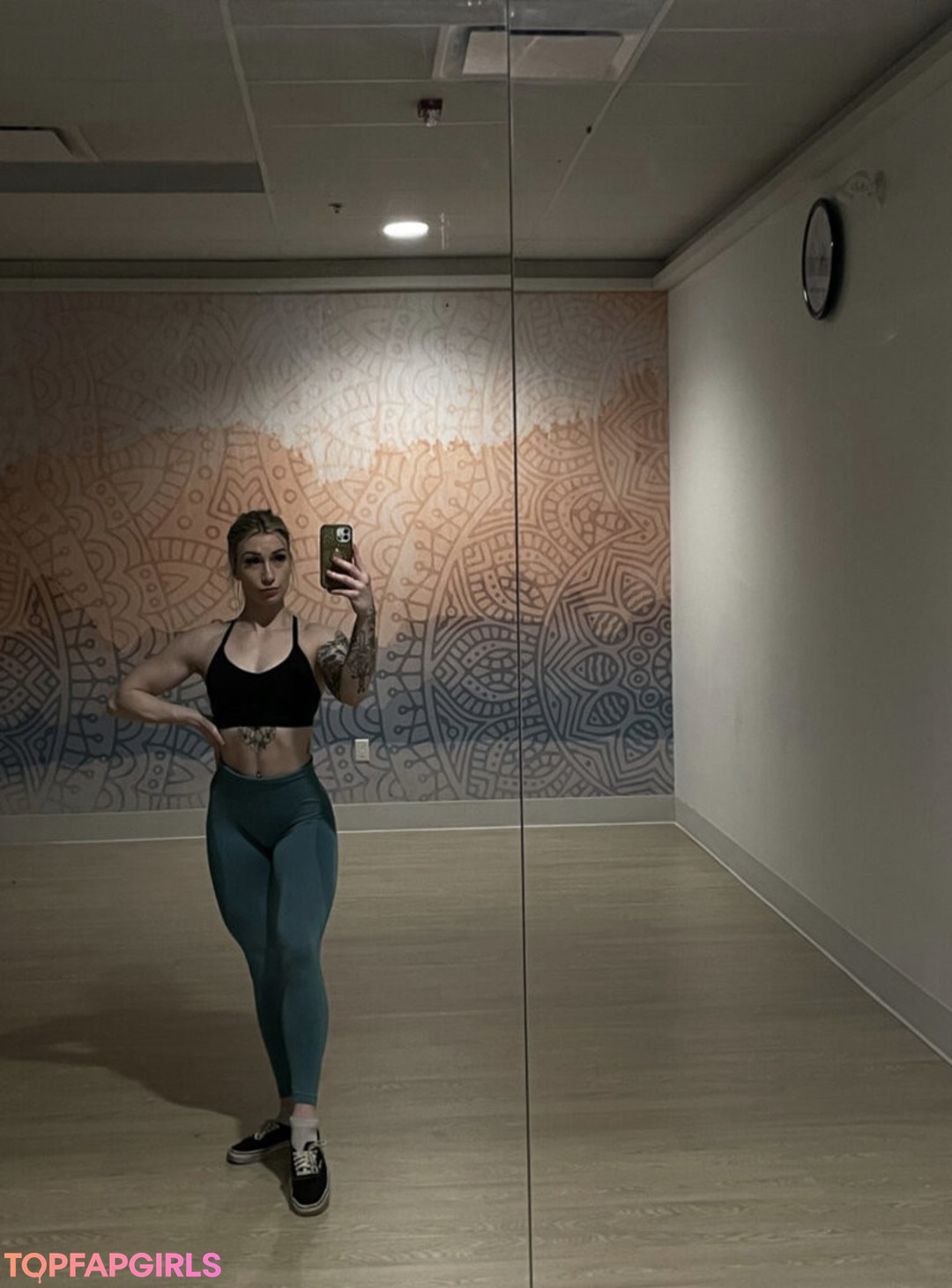 Naakte gelekte OnlyFans-foto van Taylor Flewin #91 Naakte gelekte OnlyFans-foto van Taylor Flewin #91