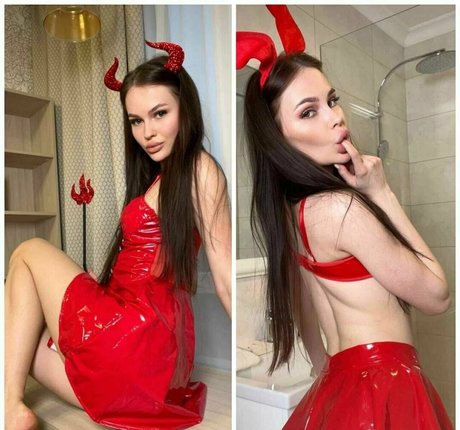 Naakte gelekte OnlyFans-foto van Bellacooperfree
