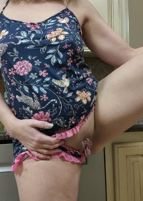 Naakte gelekte OnlyFans-foto van Temptresslure