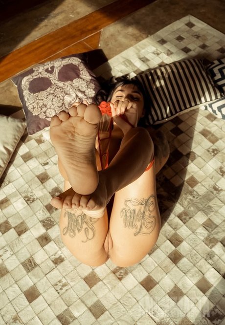 Naakte gelekte OnlyFans-foto van Sg Natth