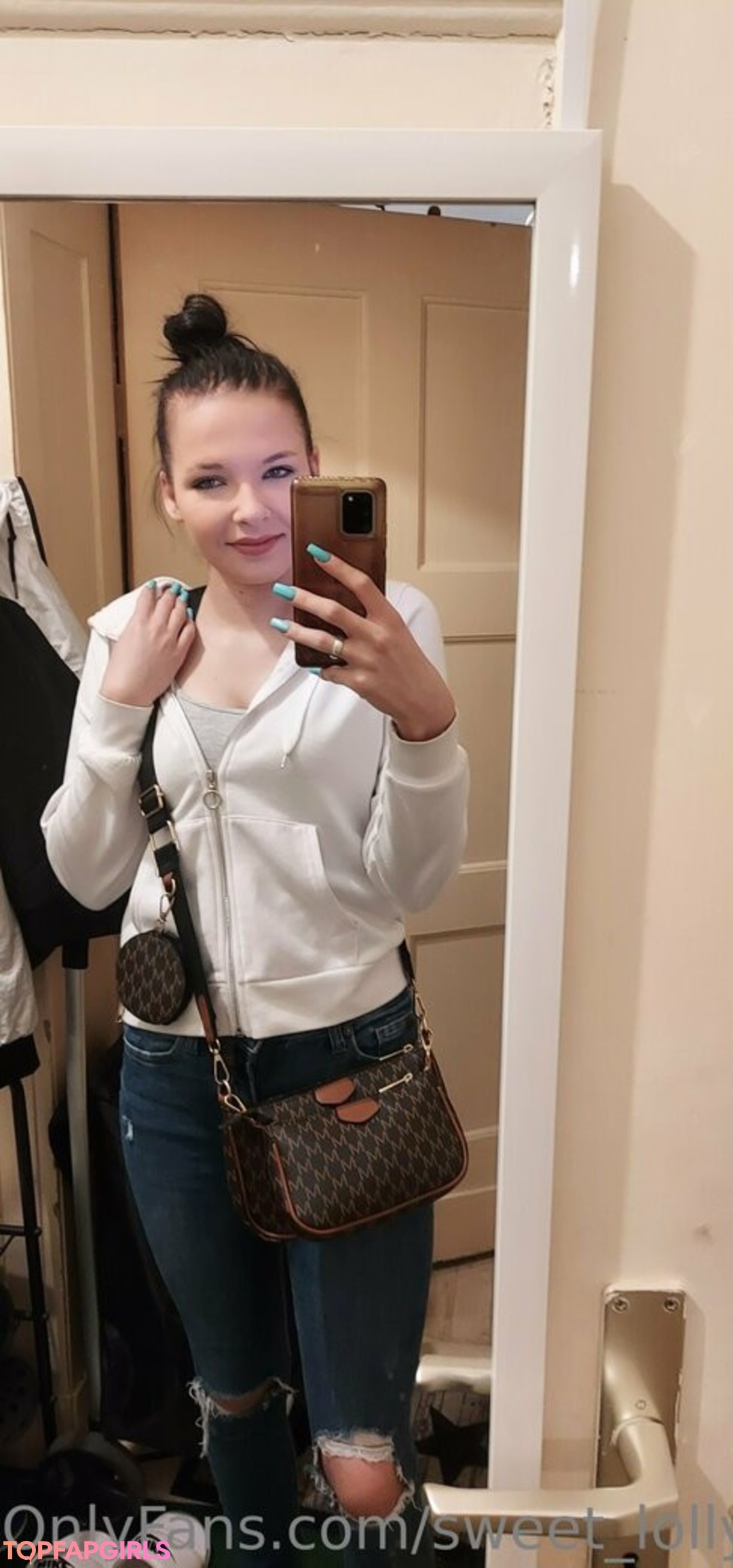 Naakte gelekte OnlyFans-foto van Sweetlollypopgirl #14 Naakte gelekte OnlyFans-foto van Sweetlollypopgirl #14