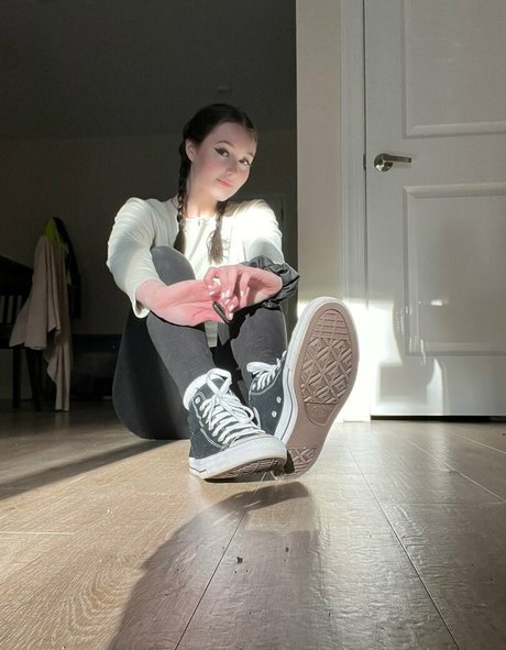 Naakte gelekte OnlyFans-foto van Sizeelevens