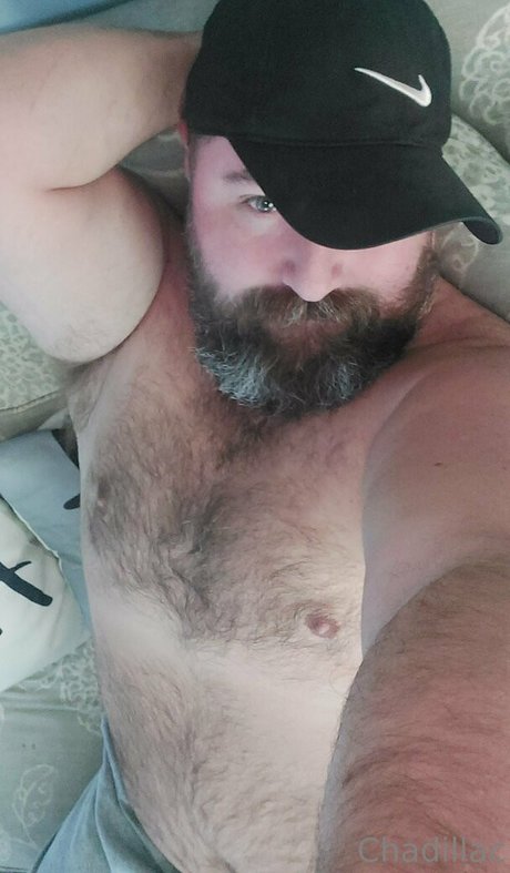 Naakte gelekte OnlyFans-foto van Chadillac42