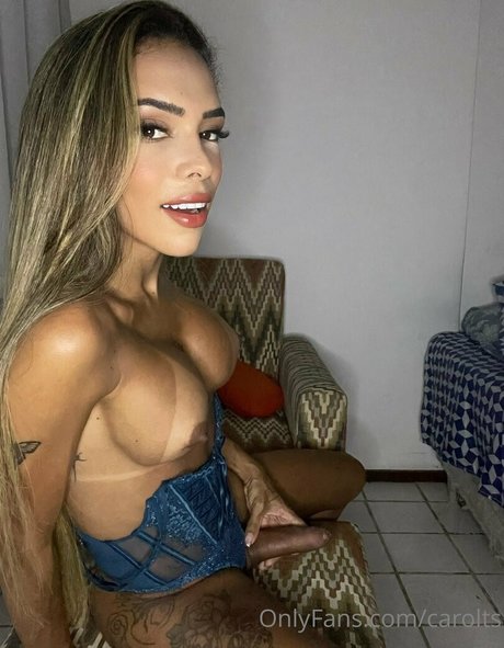 Naakte gelekte OnlyFans-foto van Carolts
