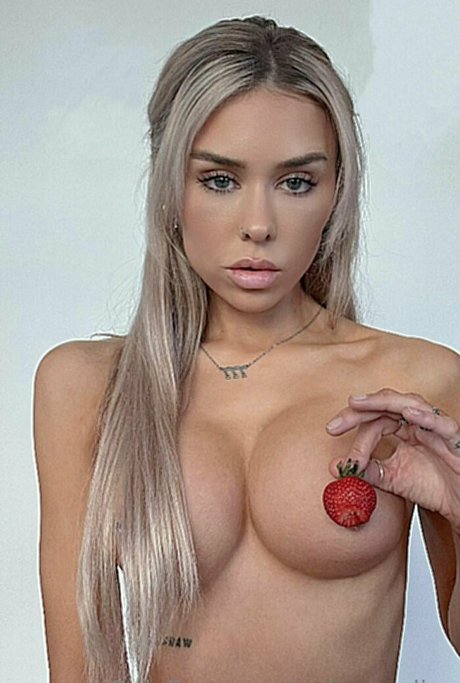 Naakte gelekte OnlyFans-foto van Onlyannalise
