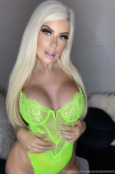 Naakte gelekte OnlyFans-foto van Alexandrabunnyxo