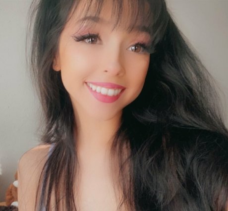 Naakte gelekte OnlyFans-foto van Sofiaswetdreams