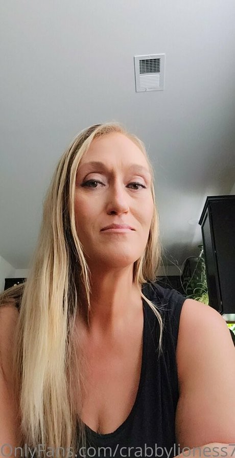 Naakte gelekte OnlyFans-foto van Seechellethegoddess