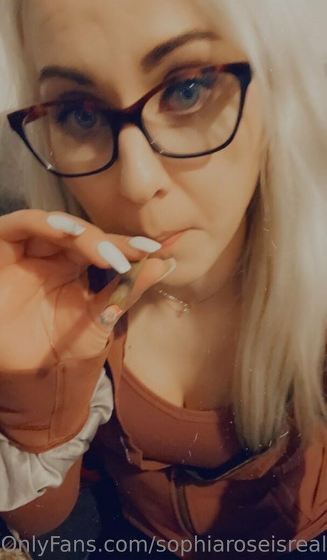 Sophiaroseisreal
