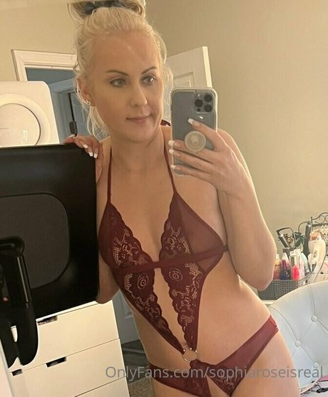 Sophiaroseisreal