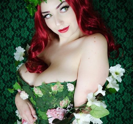Naakte gelekte OnlyFans-foto van Joanne Rose
