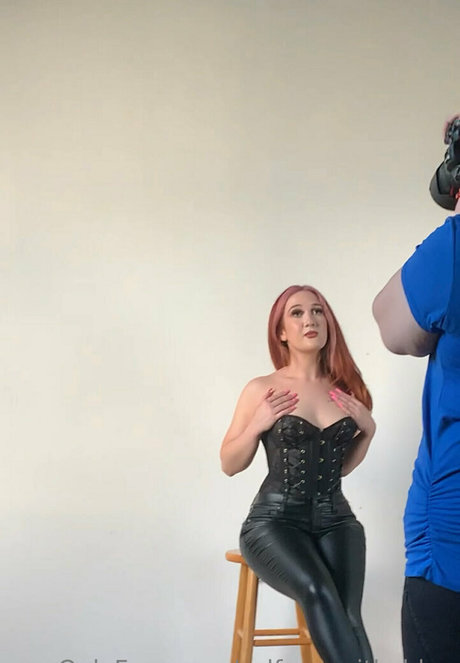 Naakte gelekte OnlyFans-foto van Selfcarewithchloe