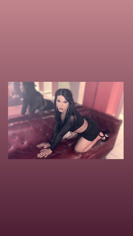 Naakte gelekte OnlyFans-foto van Bianka Bad Gyal
