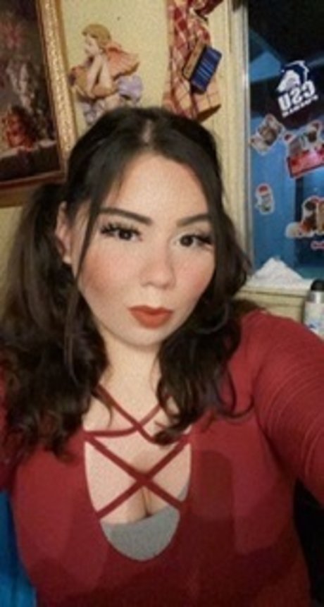 Naakte gelekte OnlyFans-foto van Tiffany V