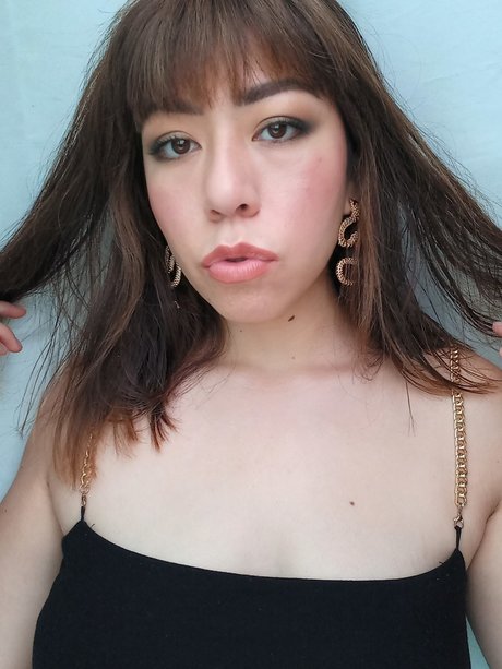 Naakte gelekte OnlyFans-foto van Ishav
