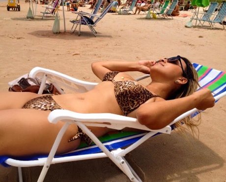 Naakte gelekte OnlyFans-foto van Bella Bianchi