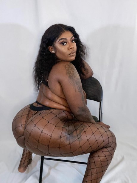Naakte gelekte OnlyFans-foto van Milan Bankss Free 