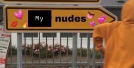 Naakte gelekte OnlyFans-foto van H E A R T  T H R O B