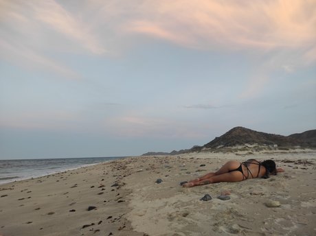 Naakte gelekte OnlyFans-foto van Milalove