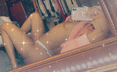Naakte gelekte OnlyFans-foto van Princess