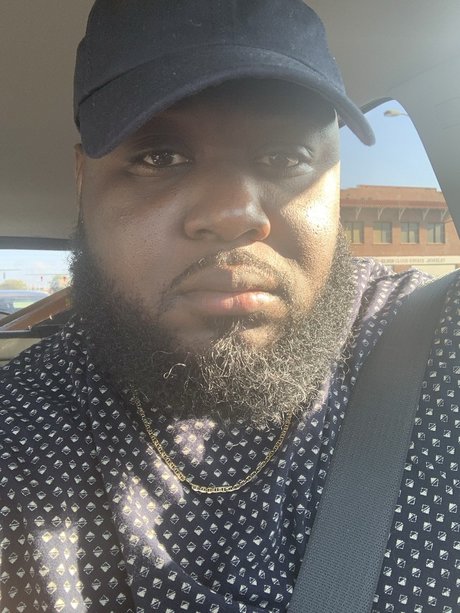 Naakte gelekte OnlyFans-foto van Black85